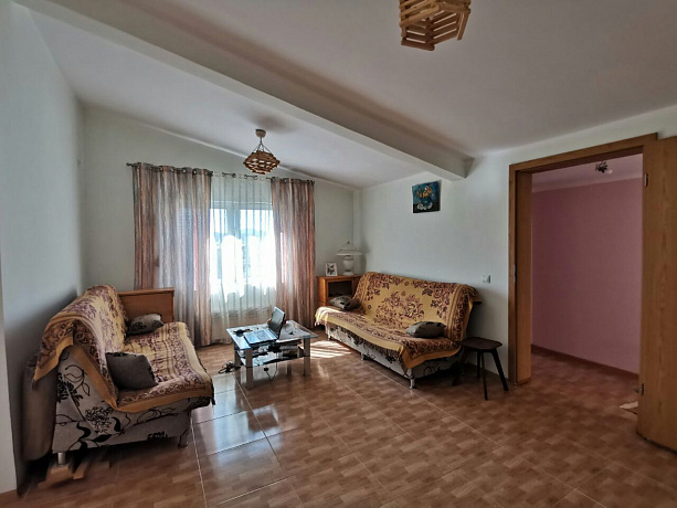 Трехэтажный дом с 4 спальными комнатами в Баре, Шушань